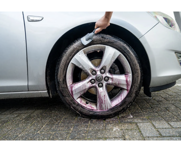 Щітка для очищення автомобільних шин Premium Tire Brush DETAILER